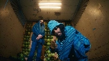 動画サムネイル At We Feet (with Damian Marley)