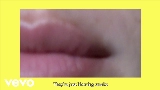 動画サムネイル Blowing Smoke